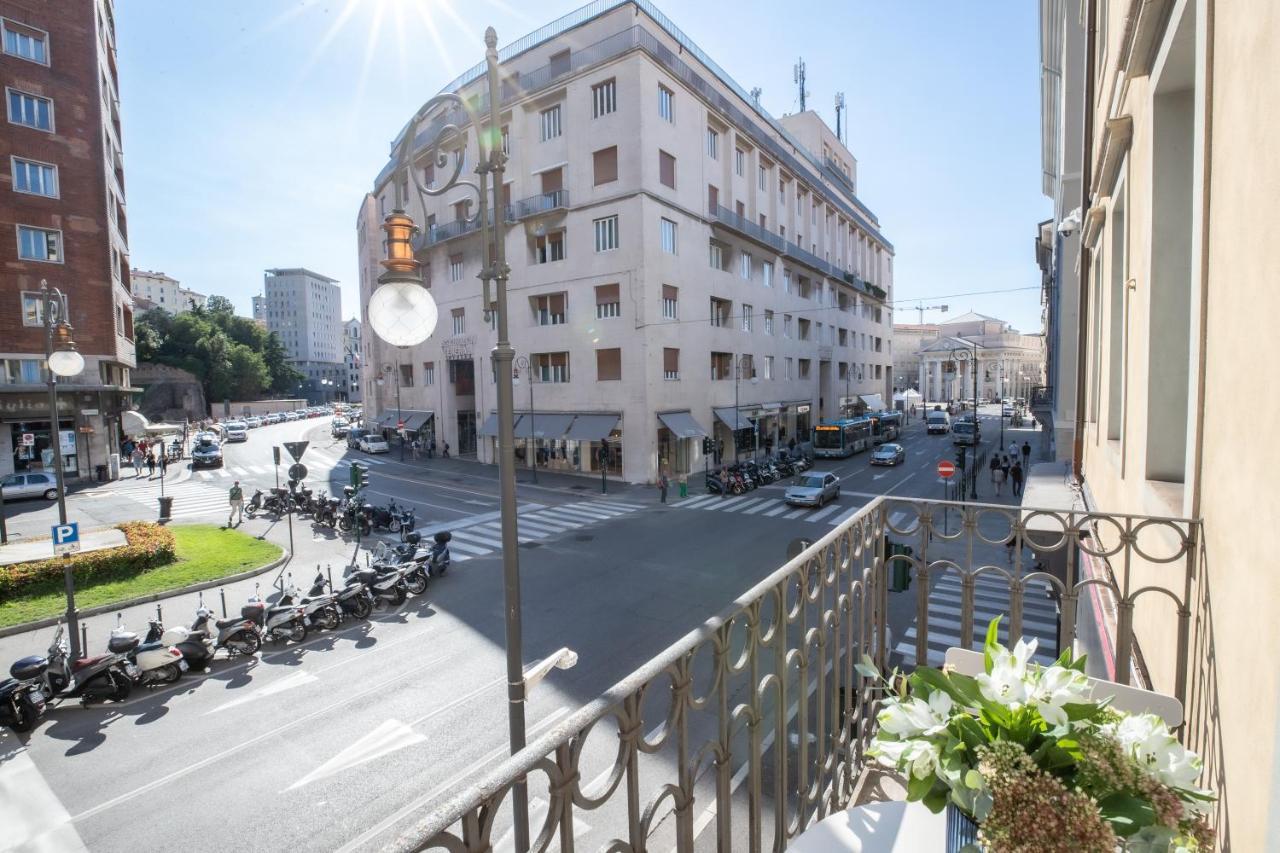 S1 Luxury Suites And Rooms Trieste Exteriör bild