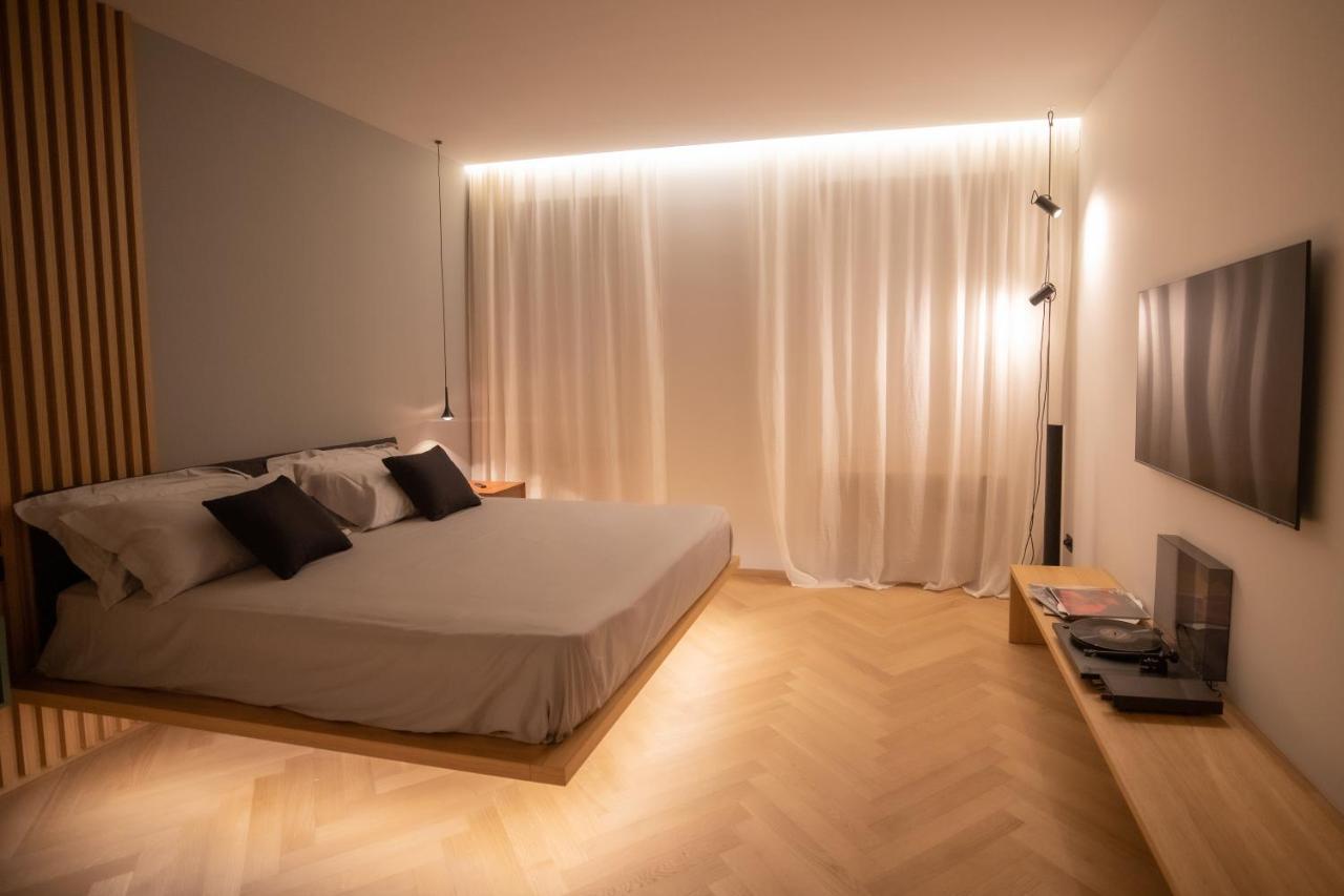 S1 Luxury Suites And Rooms Trieste Exteriör bild
