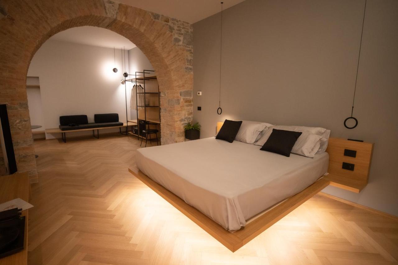 S1 Luxury Suites And Rooms Trieste Exteriör bild