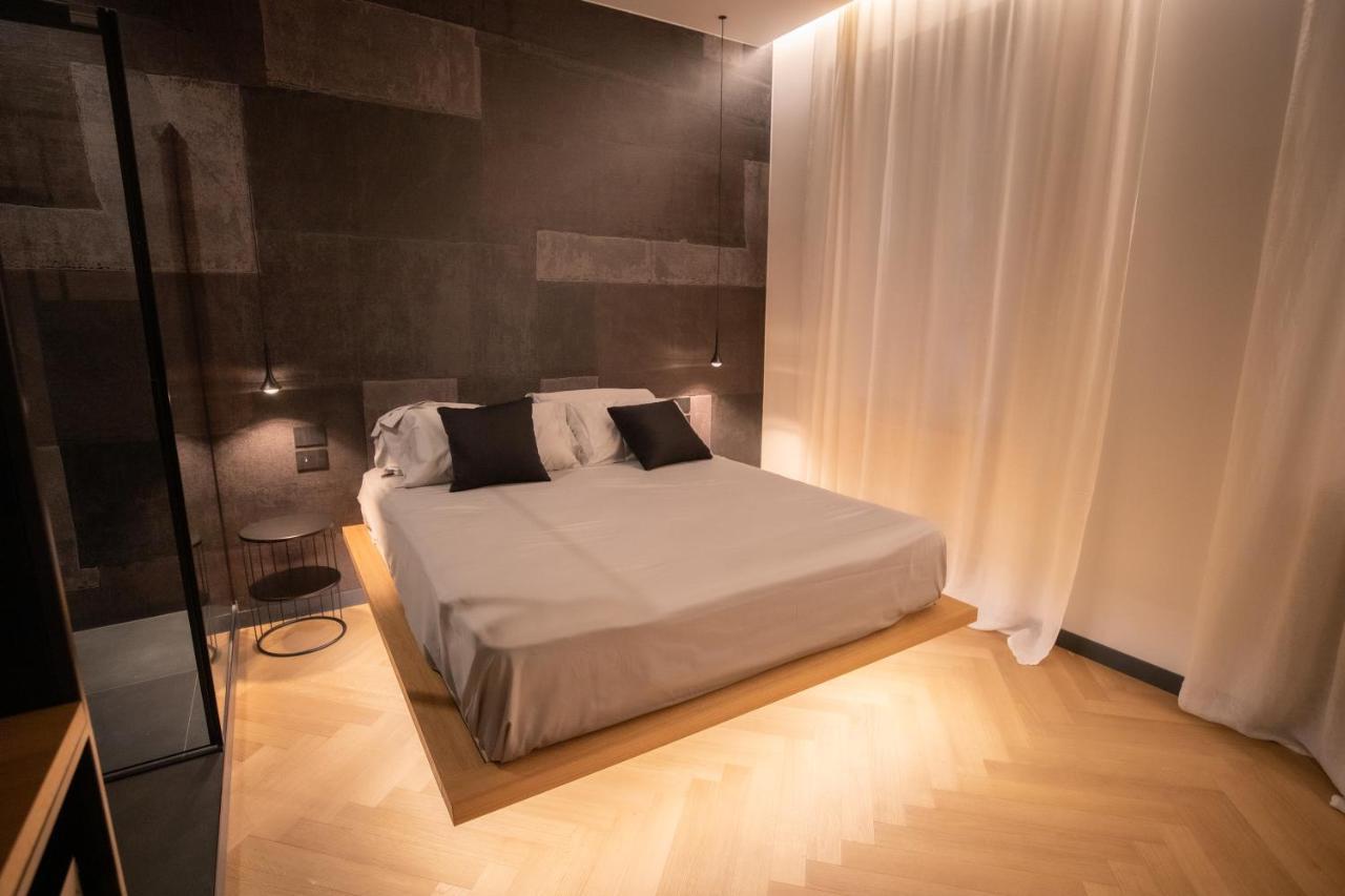 S1 Luxury Suites And Rooms Trieste Exteriör bild